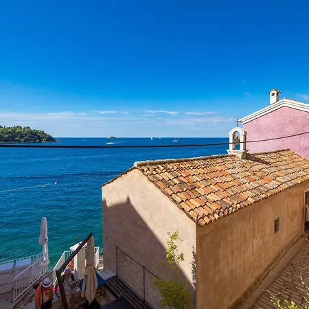 Διαμέρισμα Natascha's Beachfront