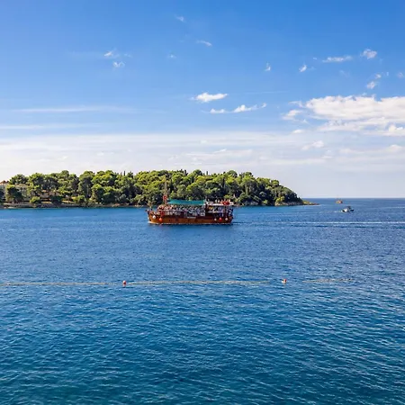 Natascha's Beachfront Διαμέρισμα Ρόβινι
